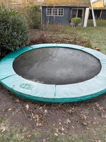 GRATIS Berg trampoline 3,4m doorsnede