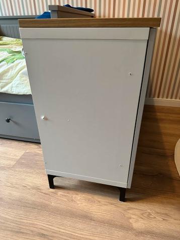 2 IKEA Besta kastjes met blad - afbeelding 3 2 IKEA Besta kastjes met blad - afbeelding 3