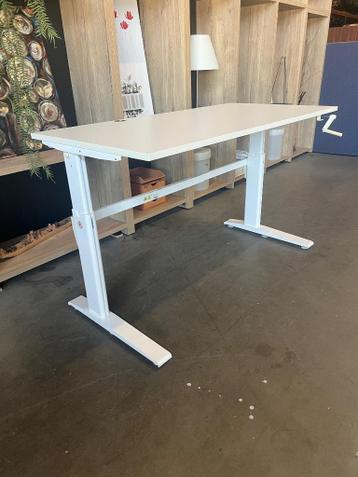 Actiforce zit-sta bureau met slinger 160x80xH70-120 cm, 14st - afbeelding 7 Actiforce zit-sta bureau met slinger 160x80xH70-120 cm, 14st - afbeelding 7