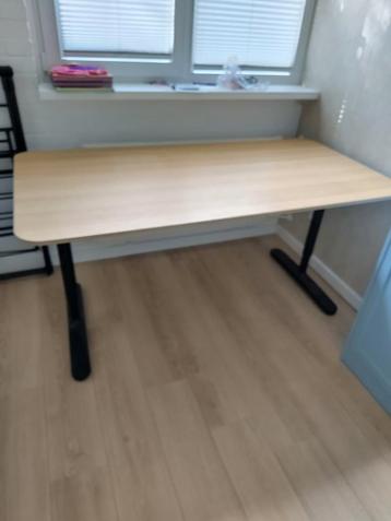 Ikea bekant bureau - afbeelding 2 Ikea bekant bureau - afbeelding 2