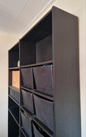 Zwarte kasten 2x ikea Billy - boekenkast kleding opbergen - afbeelding 2 Zwarte kasten 2x ikea Billy - boekenkast kleding opbergen - afbeelding 2
