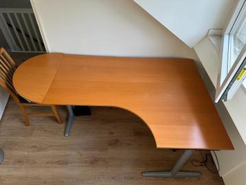 Ruim en stevig IKEA Galant hoekbureau, slechts €30! - afbeelding 4 Ruim en stevig IKEA Galant hoekbureau, slechts €30! - afbeelding 4