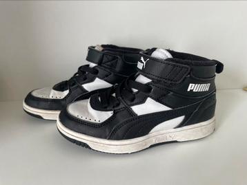 Puma Rebound Joy gave zwart witte hoge sneakers maat 30