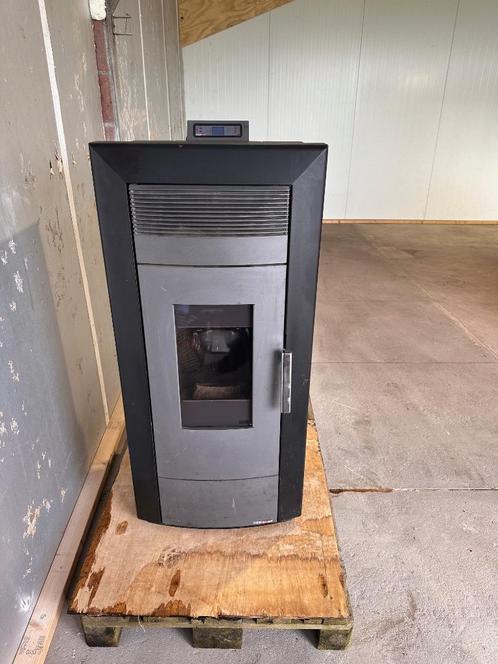 pellet cv kachel ALFAPLAM 21kW, Huis en Inrichting, Kachels, Gebruikt, Vrijstaand, Pelletkachel, Overige brandstoffen, Ophalen