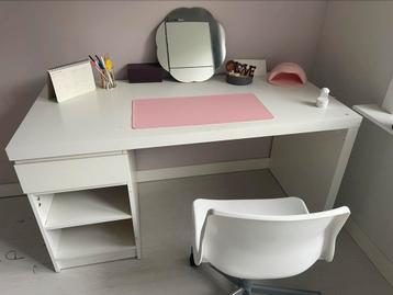 Malm bureau ikea - afbeelding 1 Malm bureau ikea - afbeelding 1