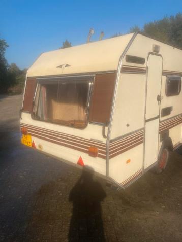 GOED LEZEN - Handelaren niet reageren - denk ik - ivm prijs