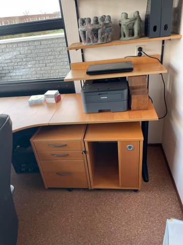 Bureau opstelling Ikea Galant serie - afbeelding 2 Bureau opstelling Ikea Galant serie - afbeelding 2