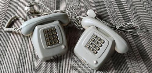 2x druktoetsen telefoon van de PTT, Telecommunicatie, Vaste telefoons | Niet Draadloos, Ophalen of Verzenden