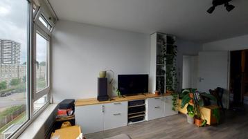 TV meubel - 2x IKEA Besta + 2x Ikea Billy - afbeelding 1 TV meubel - 2x IKEA Besta + 2x Ikea Billy - afbeelding 1