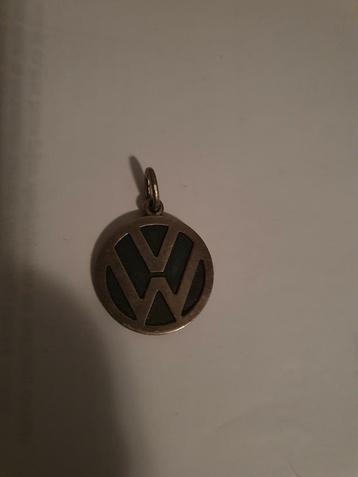 Zilveren hanger VW.