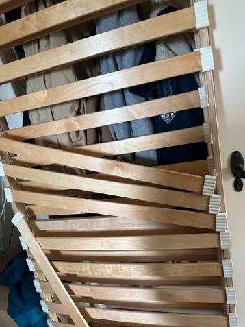 IKEA bedframe 160x200 - afbeelding 3 IKEA bedframe 160x200 - afbeelding 3