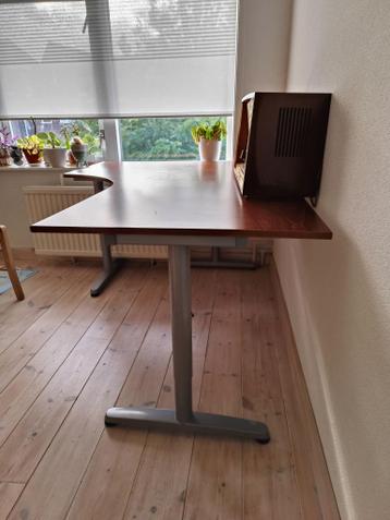 Bureau / hoekbureau van Ikea Galant - afbeelding 6 Bureau / hoekbureau van Ikea Galant - afbeelding 6