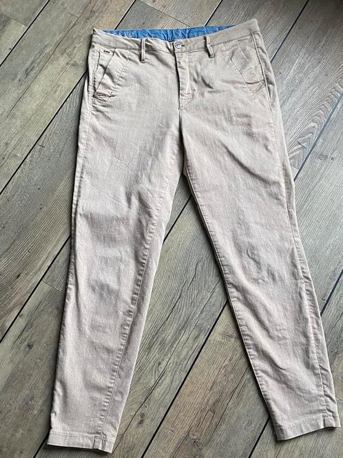 Chino G-Star beige 38, Kleding | Dames, Broeken en Pantalons, Zo goed als nieuw, Maat 38/40 (M), Beige, Lang, Ophalen of Verzenden