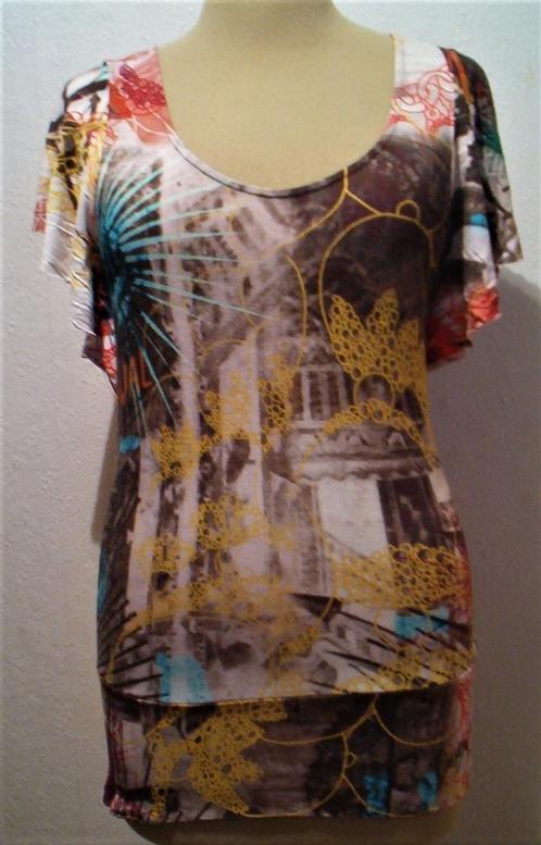 Aparte print top van Desigual! M, Kleding | Dames, Tops, Zo goed als nieuw, Maat 38/40 (M), Bruin, Korte mouw, Verzenden