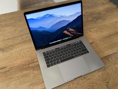 MacBook Pro - 15" - Touch Bar, Computers en Software, Apple Macbooks, Zo goed als nieuw, MacBook Pro, 15 inch, 2 tot 3 Ghz, 256 GB