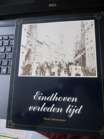 Eindhoven , 2 x Oude boekjes (êên prijs)