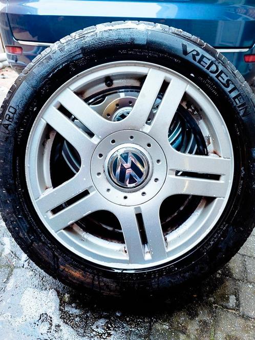 16 inch lichtmetalen velgen + banden VW Passat 3B 205/55/16, Auto-onderdelen, Banden en Velgen, Band(en), Zomerbanden, 16 inch