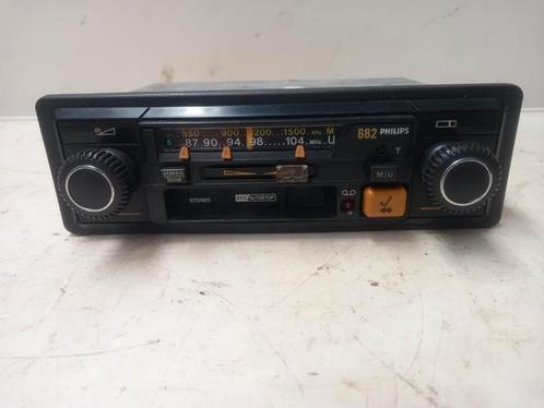Philips 682 retro radio cassette autoradio oldtimer, Auto diversen, Autoradio's, Gebruikt, Ophalen of Verzenden
