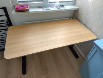 Ikea bekant bureau - afbeelding 1 Ikea bekant bureau - afbeelding 1