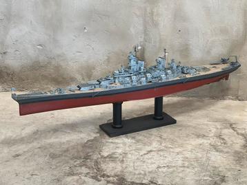 Battleship USS Missouri, model 136 cm museumkwaliteit