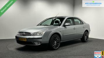 Ford Mondeo 2.0-16V Futura LEER AIRCO CRUISE