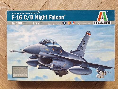 1:72 1/72 Italeri F-16 CD Night Falcon (Klu Decals), Hobby en Vrije tijd, Modelbouw | Vliegtuigen en Helikopters, Zo goed als nieuw