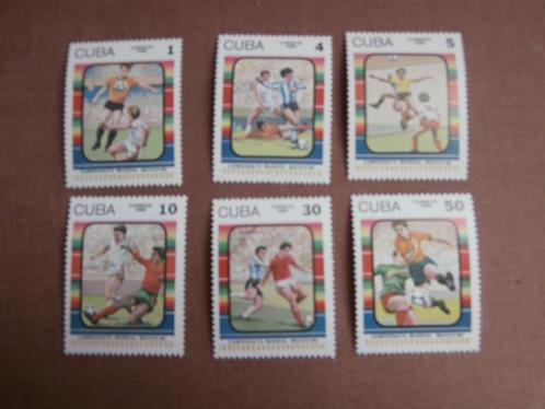 CUBA 1986; serie VOETBALLEN, Postzegels en Munten, Postzegels | Thematische zegels, Postfris, Dier of Natuur, Verzenden
