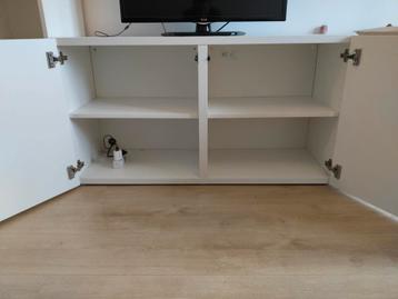 Billy boekenkast en Ikea Besta kast wit - afbeelding 3 Billy boekenkast en Ikea Besta kast wit - afbeelding 3