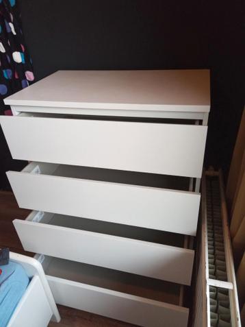 Witte Ikea Malm ladekast - 4 lades - afbeelding 2 Witte Ikea Malm ladekast - 4 lades - afbeelding 2