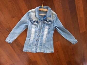 4 stuks dames jassen mt 38 40 L jeans fleece etc.