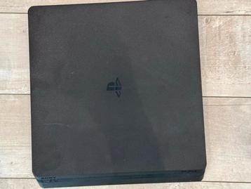 PS4 in prima staat+ TV met muurbeugel
