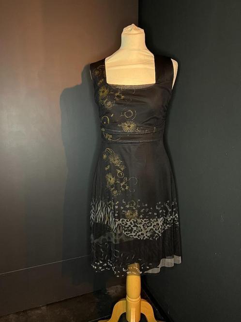 Prachtige zwarte dames jurk van DESIGUAL maat M, Kleding | Dames, Jurken, Zo goed als nieuw, Maat 38/40 (M), Zwart, Boven de knie