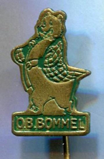 O.B. Bommel groen op koper stripfiguur speldje ( J_058 )