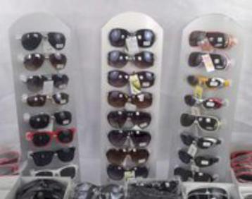 Brillen display zilverkleurige voor 8 brillen. Demontabel