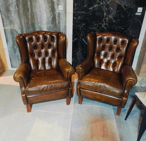 Set van 2 - Gevlamd Cognac - Chesterfield Oorfauteuils, Huis en Inrichting, Fauteuils, Gebruikt, Leer, Ophalen of Verzenden