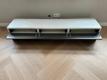 Ikea Bestå TV meubel - wit / grijs - afbeelding 2 Ikea Bestå TV meubel - wit / grijs - afbeelding 2