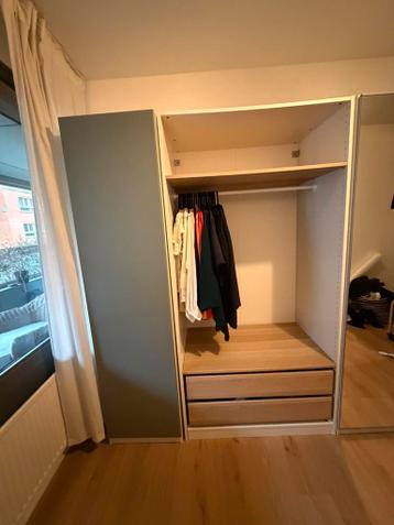 IKEA PAX Kast 300 cm breed x 200 cm hoog met accessoires - afbeelding 4 IKEA PAX Kast 300 cm breed x 200 cm hoog met accessoires - afbeelding 4