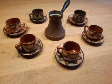 Koffiestel keramiek uit Servië 