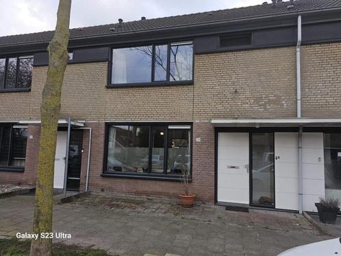 Woning TE KOOP in Eindhoven. Wapendragerstraat 28., Huizen en Kamers, Huizen te koop, Noord-Brabant, tot 200 m², Tussenwoning