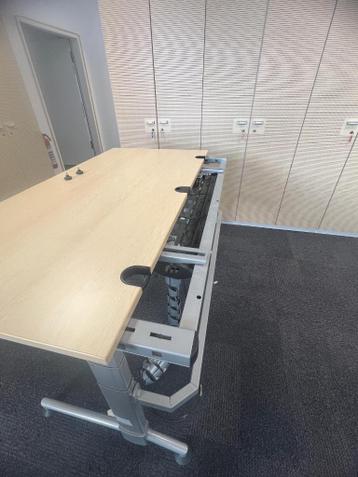 Elektrisch zit-sta bureau 160x80x72-138 cm, 90 stuks - afbeelding 5 Elektrisch zit-sta bureau 160x80x72-138 cm, 90 stuks - afbeelding 5