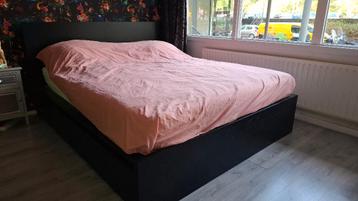 Bed zwartbruin Ikea Malm 160x200 - afbeelding 4 Bed zwartbruin Ikea Malm 160x200 - afbeelding 4