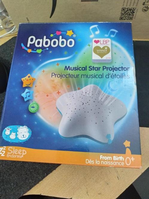 Pabobo musical star projector, Kinderen en Baby's, Kinderkamer | Inrichting en Decoratie, Zo goed als nieuw, Lamp, Ophalen of Verzenden