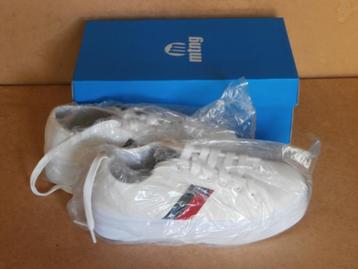 Splinternieuwe Canvas sneakers MTNG dames schoenen mt 37 wit