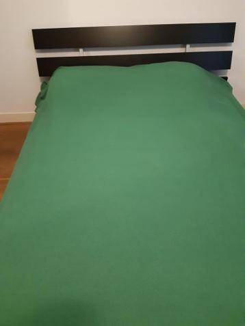 Stijlvol IKEA Bedframe met Hoofdbord, Matras, Lattenbodem... - afbeelding 1 Stijlvol IKEA Bedframe met Hoofdbord, Matras, Lattenbodem... - afbeelding 1