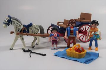 Playmobil 5226 familie met paarden koets