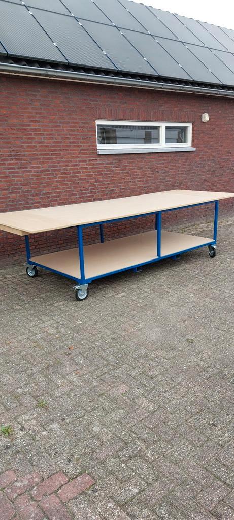 GROTE DEGELIJKE WERKTAFEL(NIEUW), Doe-het-zelf en Verbouw, Werkbanken, Nieuw, Ophalen