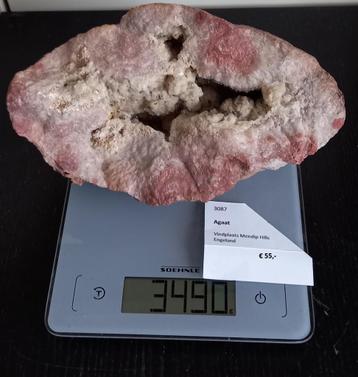Mooie ruwe helft van een Agaat – 3490 gram 