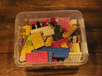 Klein bakje Lego (600 gram)