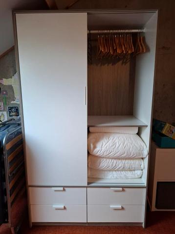 Ikea trysil kledingkast - afbeelding 2 Ikea trysil kledingkast - afbeelding 2