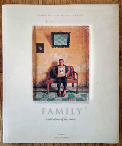 Family, fotoboek, Boeken, Kunst en Cultuur | Fotografie en Design, Zo goed als nieuw, Fotografie algemeen, Ophalen of Verzenden